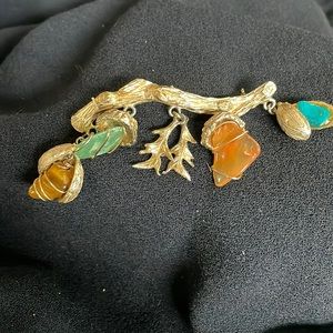 Oak branch and Acorns Pin